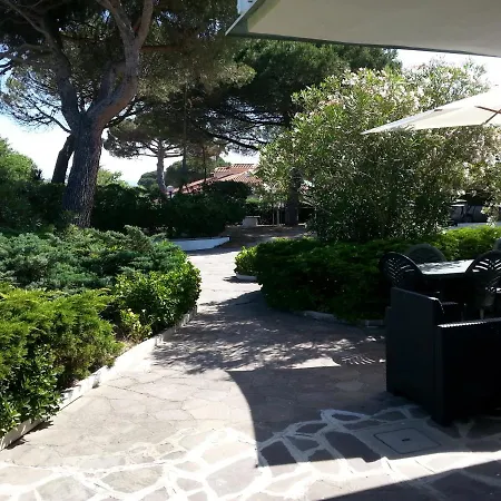 Apartament In Valentini, Fronte Mare, Giardino E Parcheggio Privato, Wifi, Dotato Di Tutti I Confort, Nel Golfo Di Gaeta Minturno